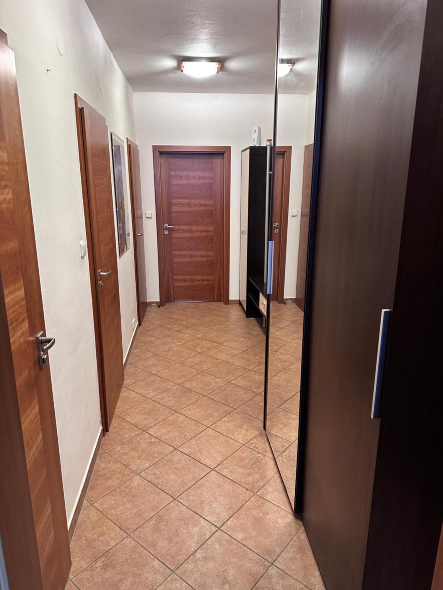Old Town Apartments Zderadova 6 Brno Ngoại thất bức ảnh